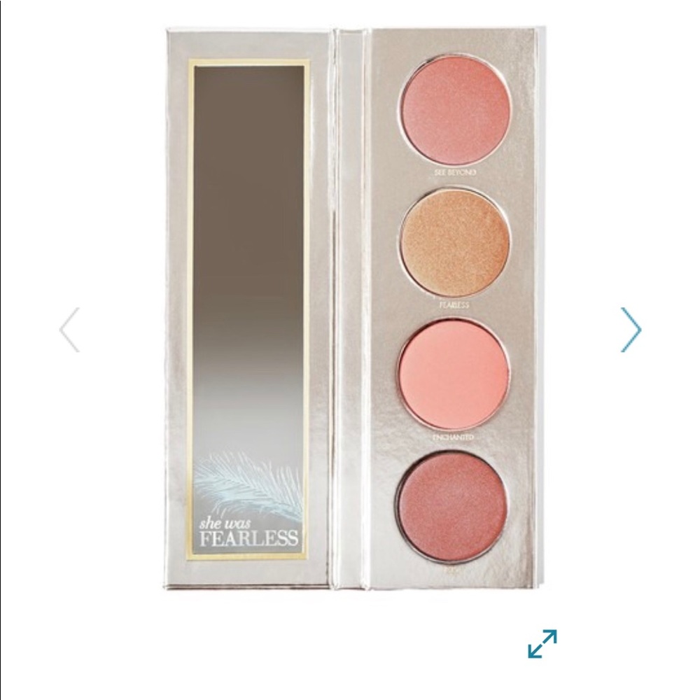 Cheek palette